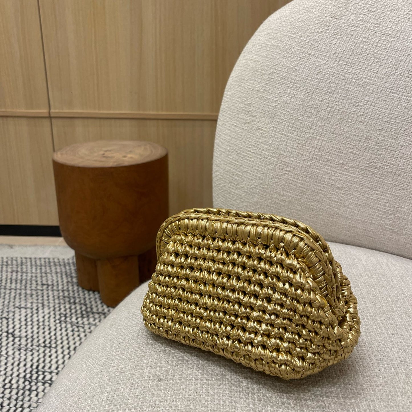 GOLD METALIC CLUTCH